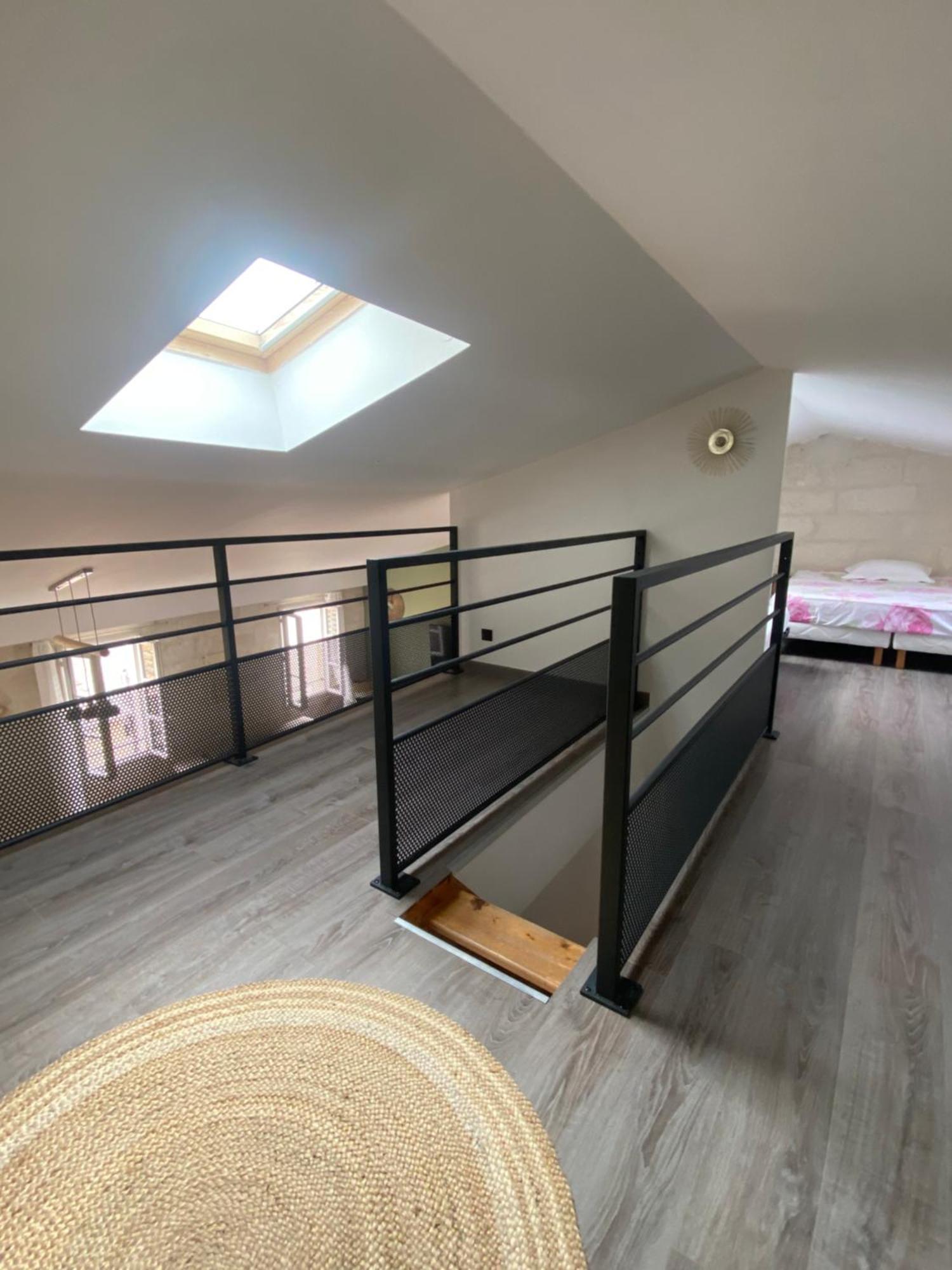 App design au centre des remparts d’Aigues-Mortes. Extérieur photo